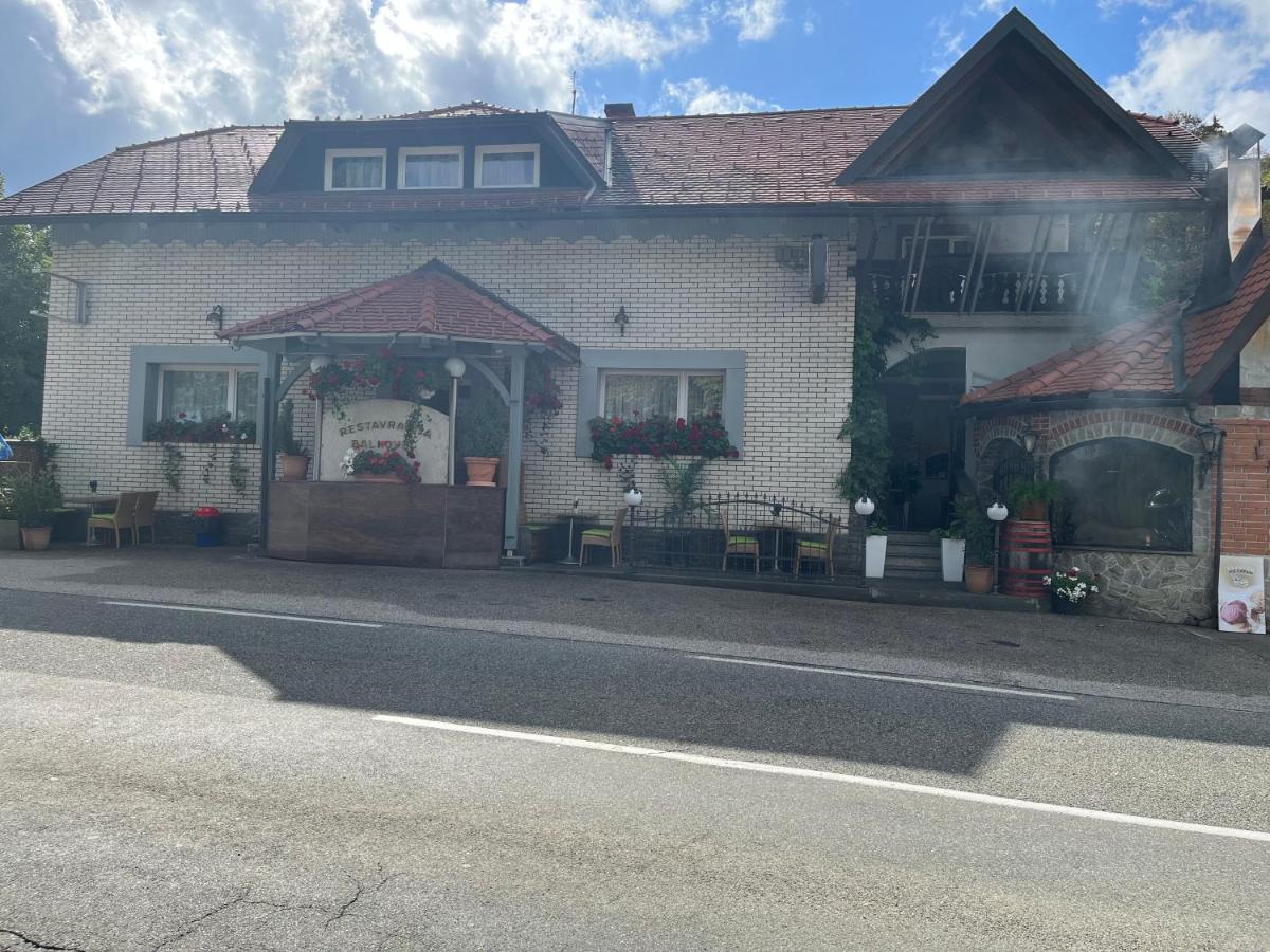 Rooms Balkovec Dragatuš Exteriör bild